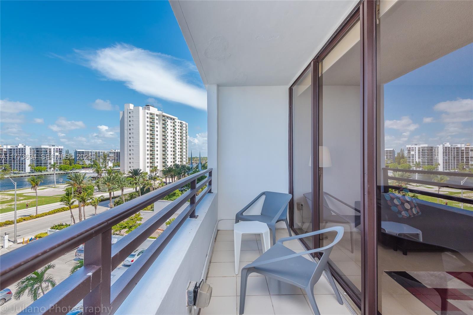 3505 S Ocean Drive 504 Property Photo 24