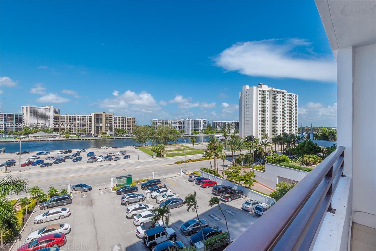 3505 S Ocean Drive 504 Property Photo 25