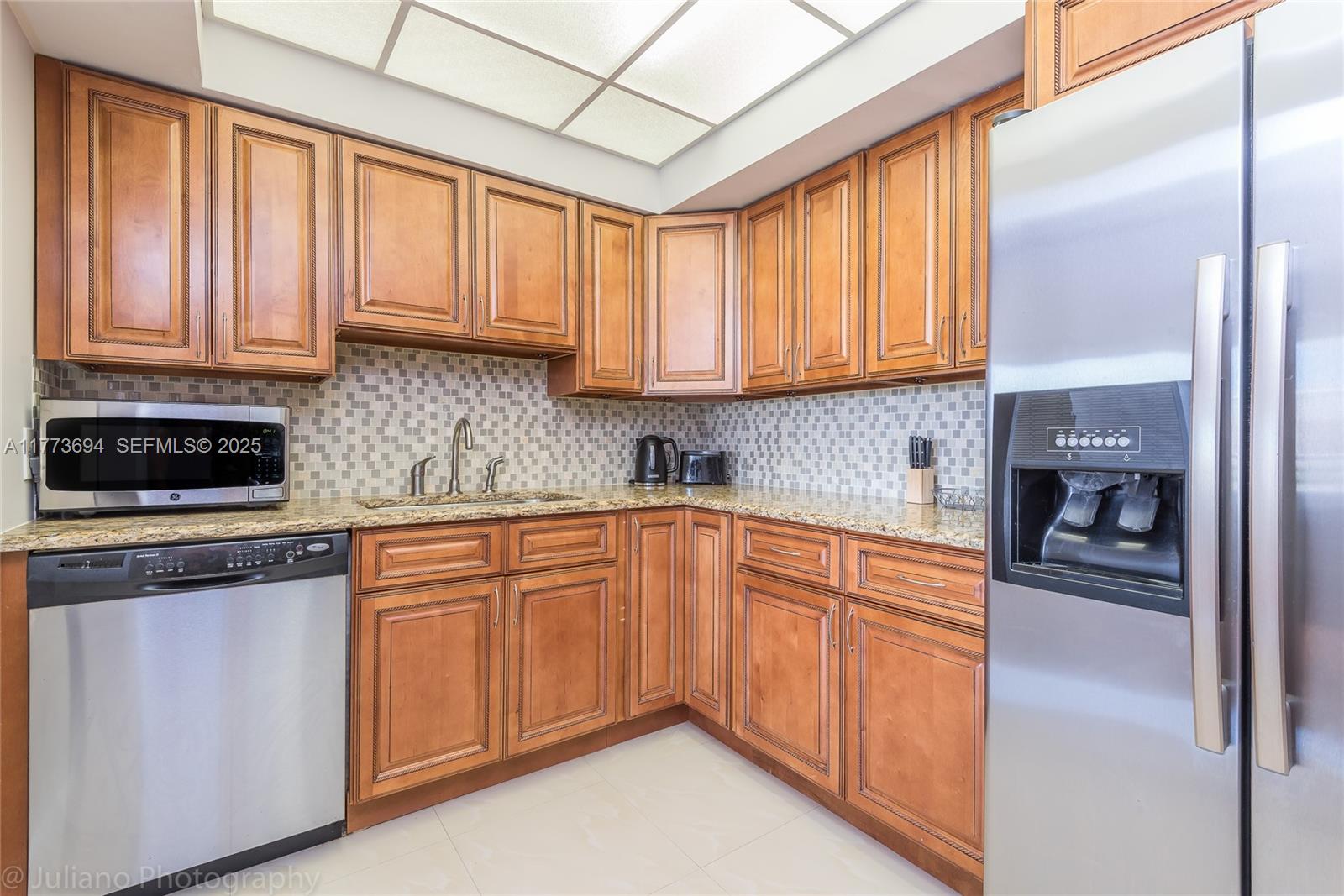 3505 S Ocean Drive 504 Property Photo 27
