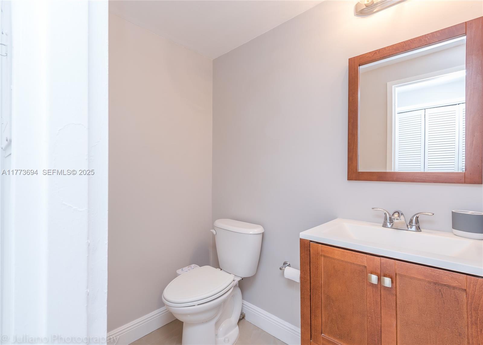 3505 S Ocean Drive 504 Property Photo 29