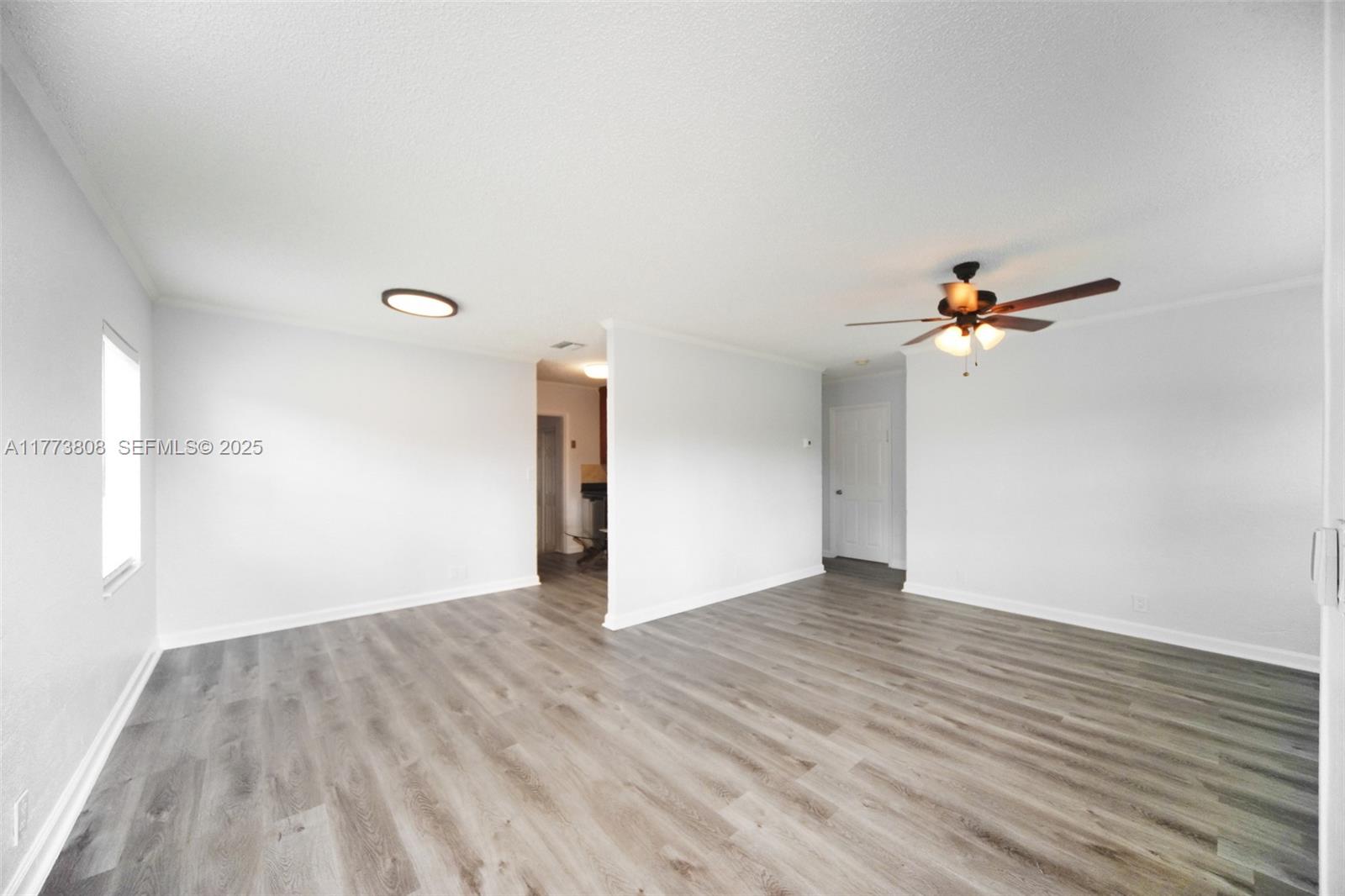 621 Hudson Road Property Photo 2