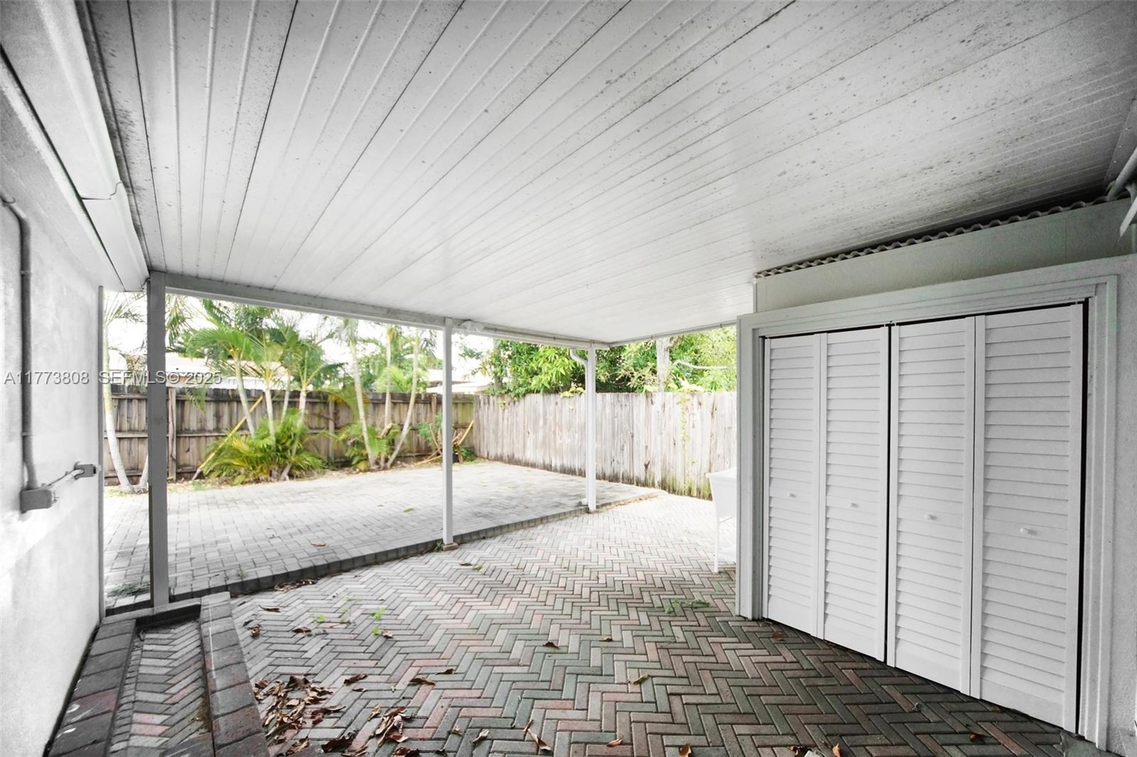 621 Hudson Road Property Photo 17