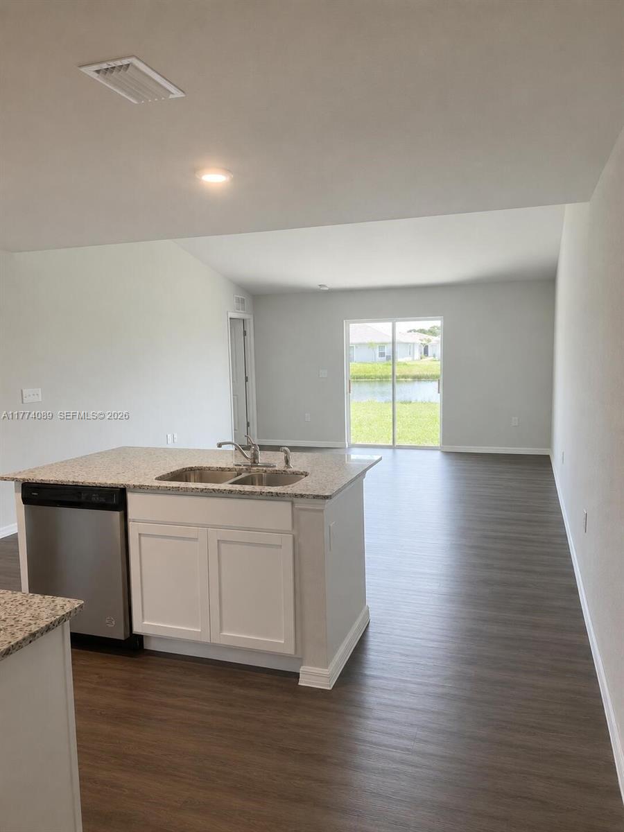 9084 Aegean Circle Property Photo 5