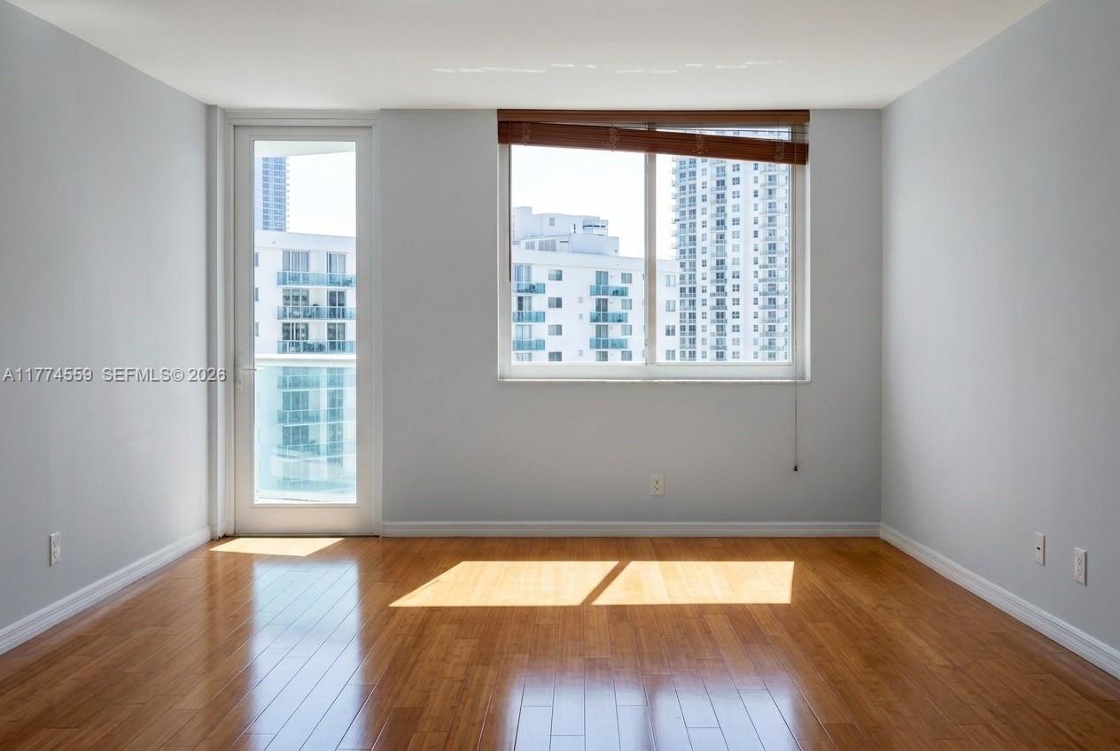 19390 Collins Avenue 1614 Property Photo 6