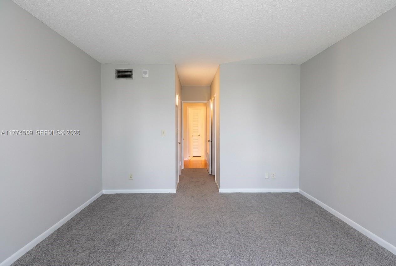 19390 Collins Avenue 1614 Property Photo 15