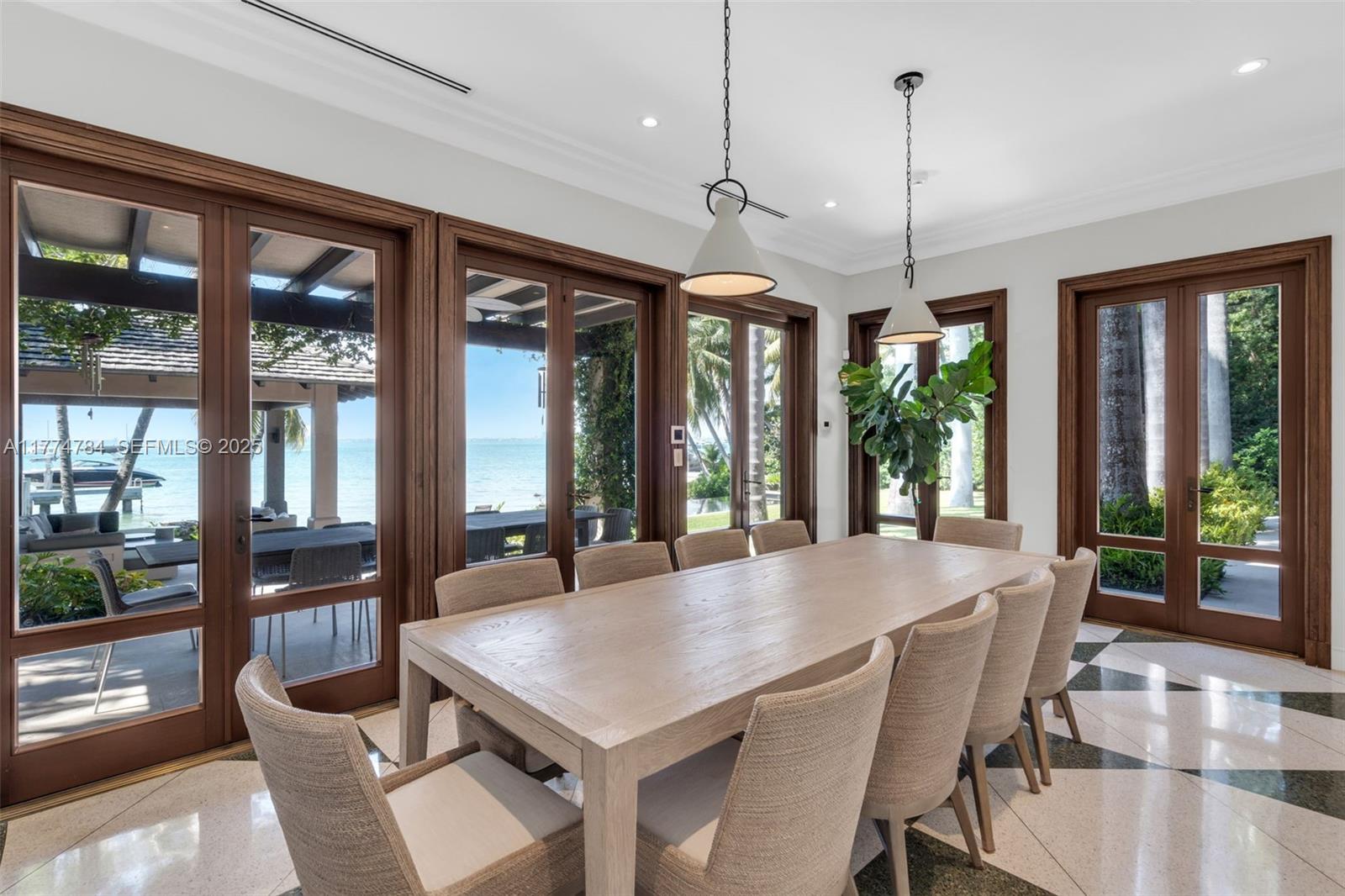 9 Harbor Point Property Photo 15