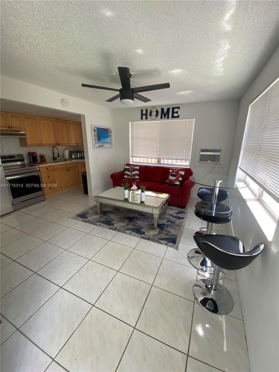 3210 Canal Drive 8 Property Photo 2