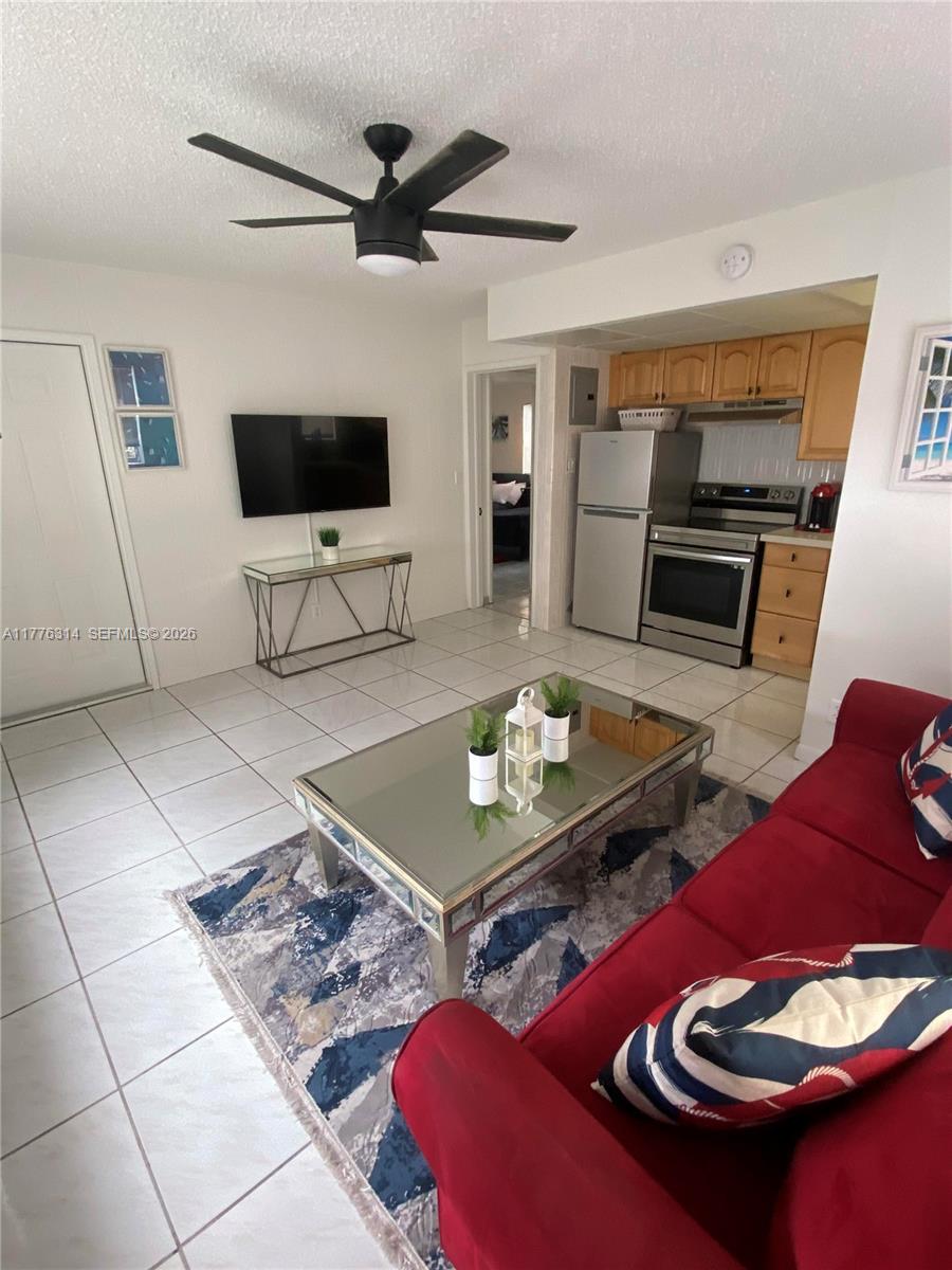 3210 Canal Drive 8 Property Photo 6