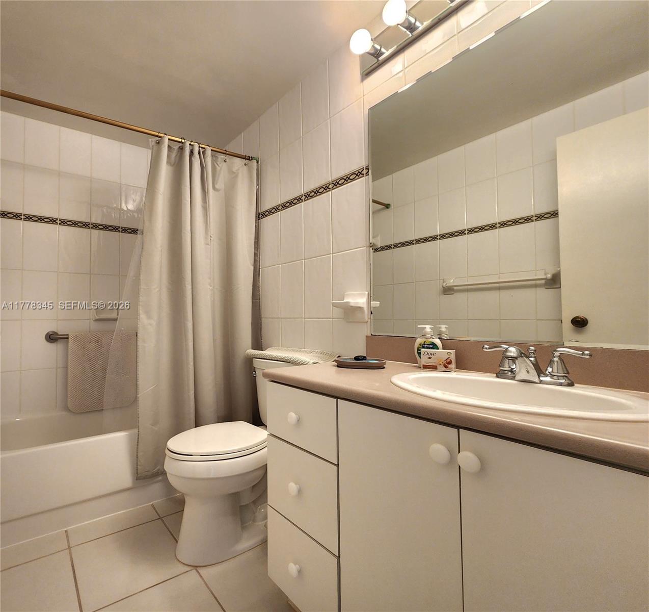 3505 S Ocean Drive 610 Property Photo 13