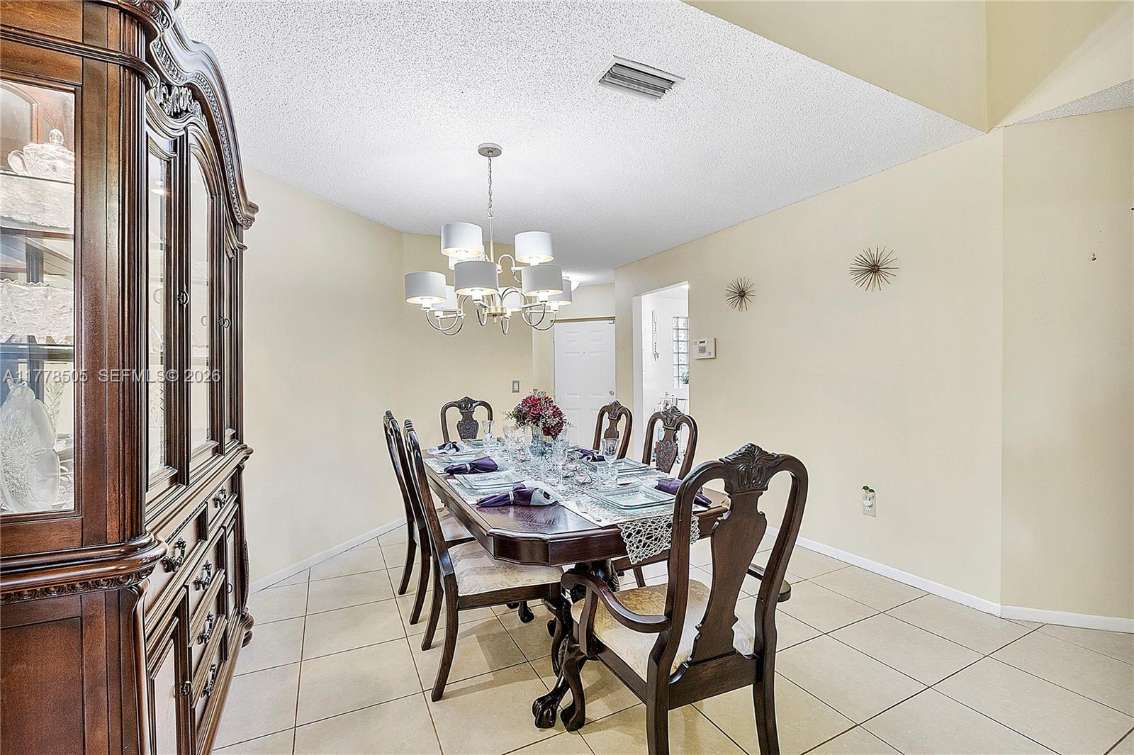 4101 E Coral Tree Circle 313 Property Photo 15