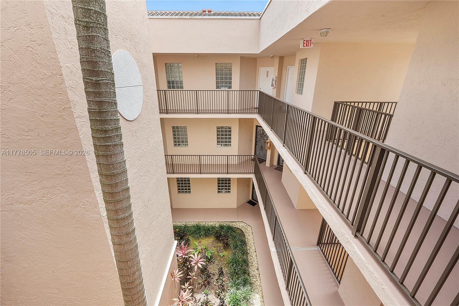 4101 E Coral Tree Circle 313 Property Photo 18