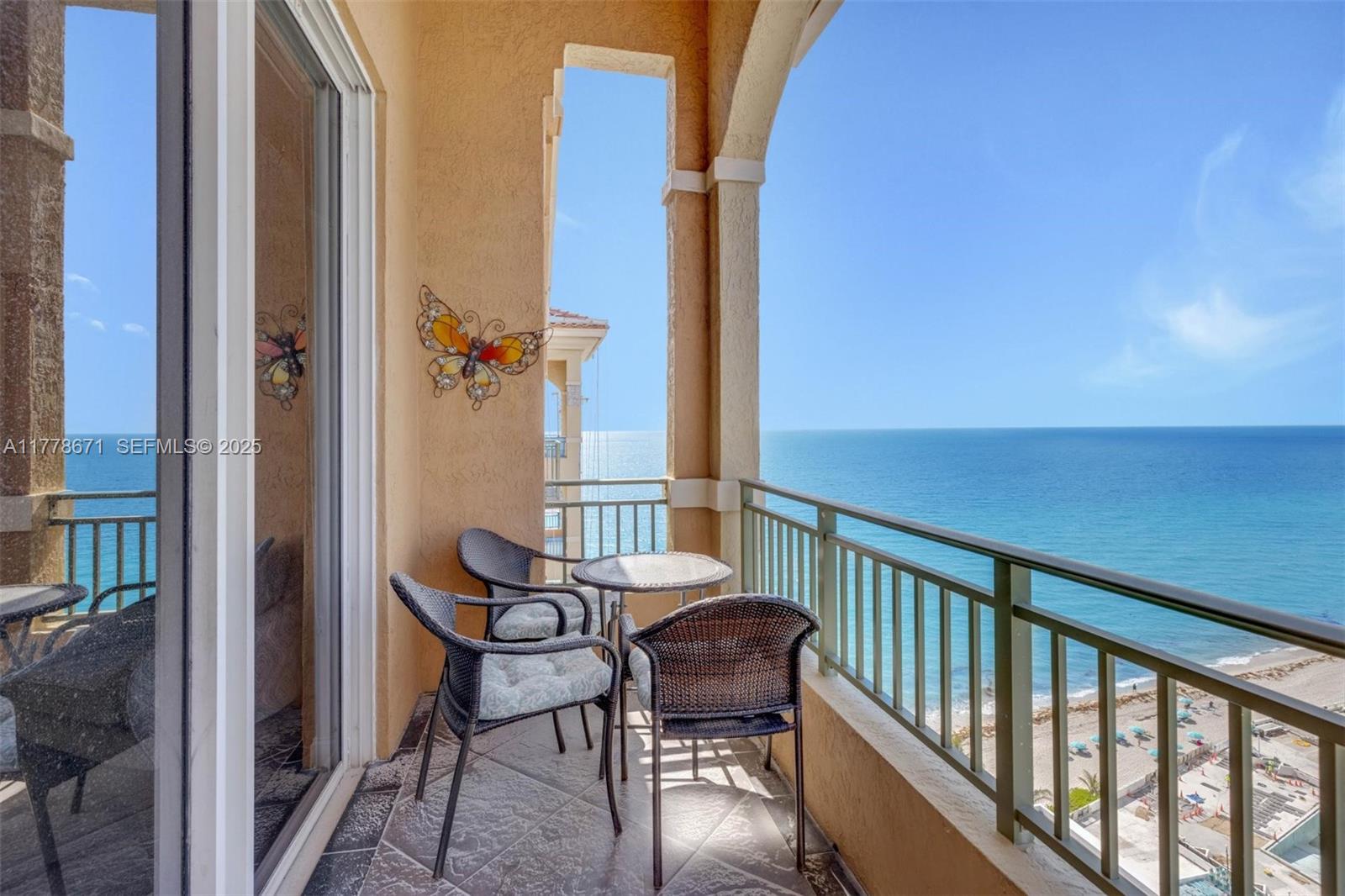 2080 S Ocean Drive Ph9 Property Photo 1