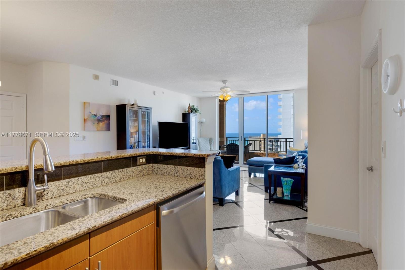 2080 S Ocean Drive Ph9 Property Photo 21