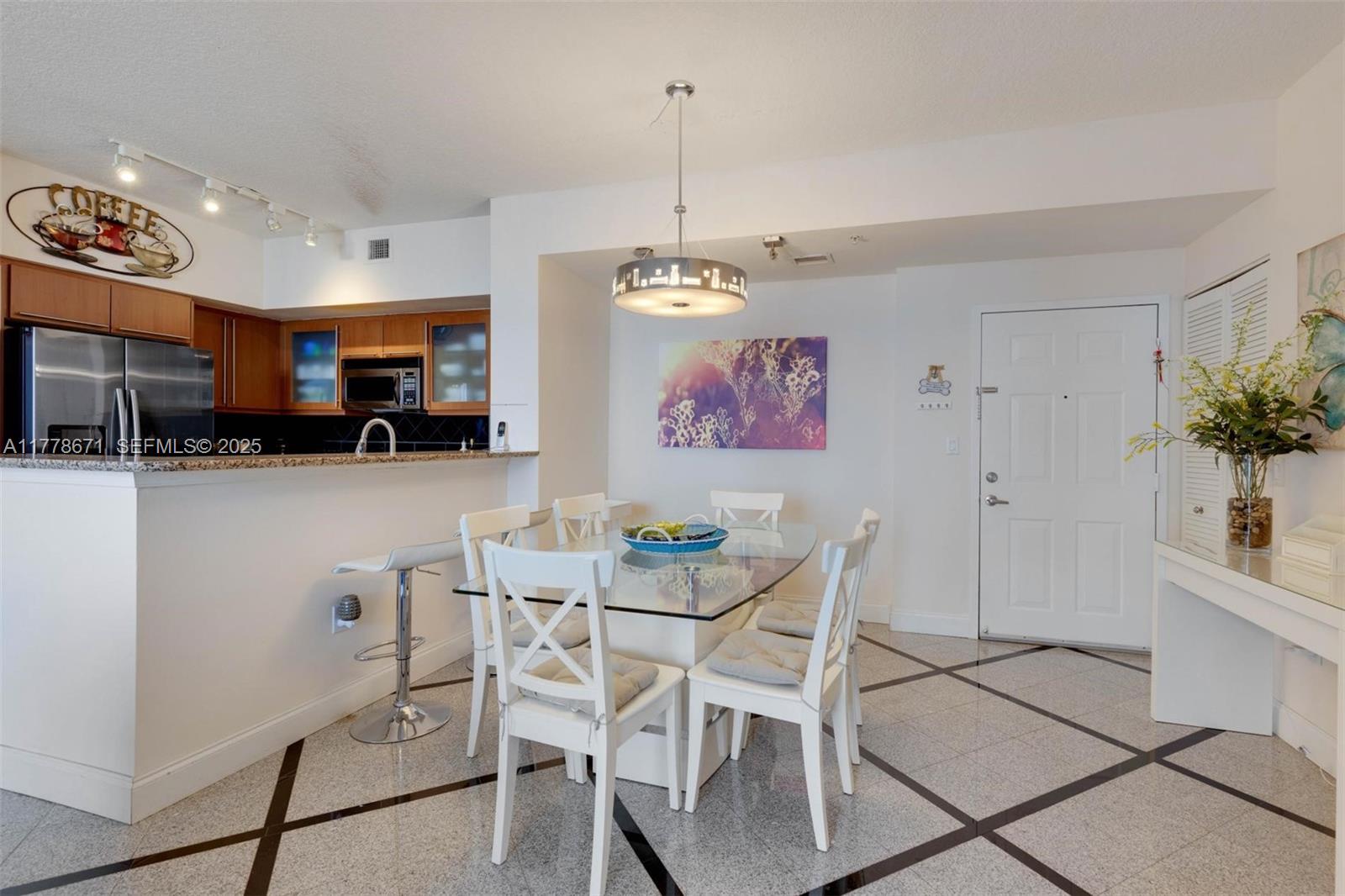 2080 S Ocean Drive Ph9 Property Photo 23