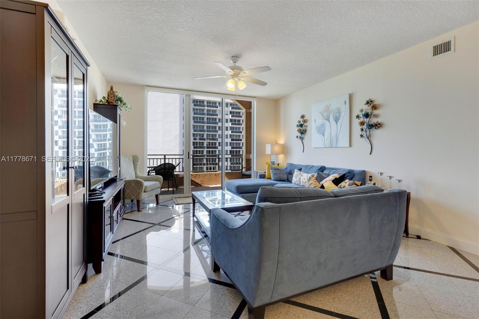 2080 S Ocean Drive Ph9 Property Photo 25