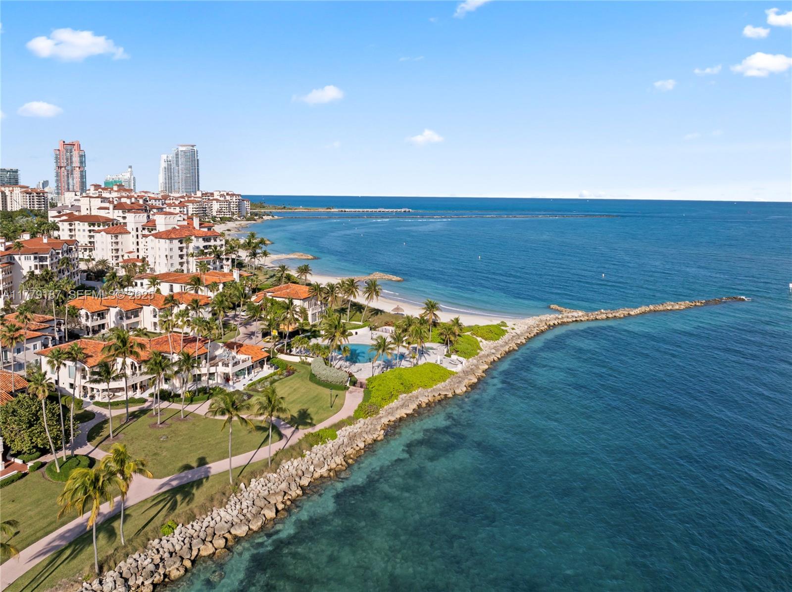 19133 Fisher Island Drive 19133 Property Photo 1