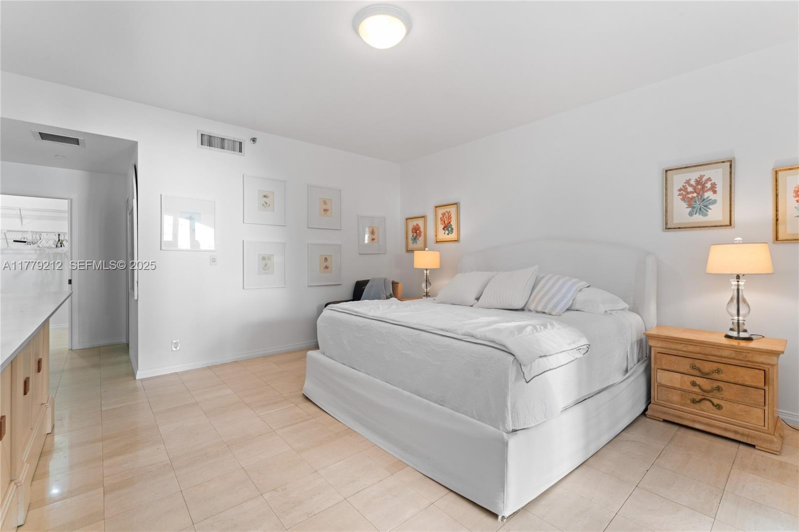 19112 Fisher Island Drive 19112 Property Photo 10