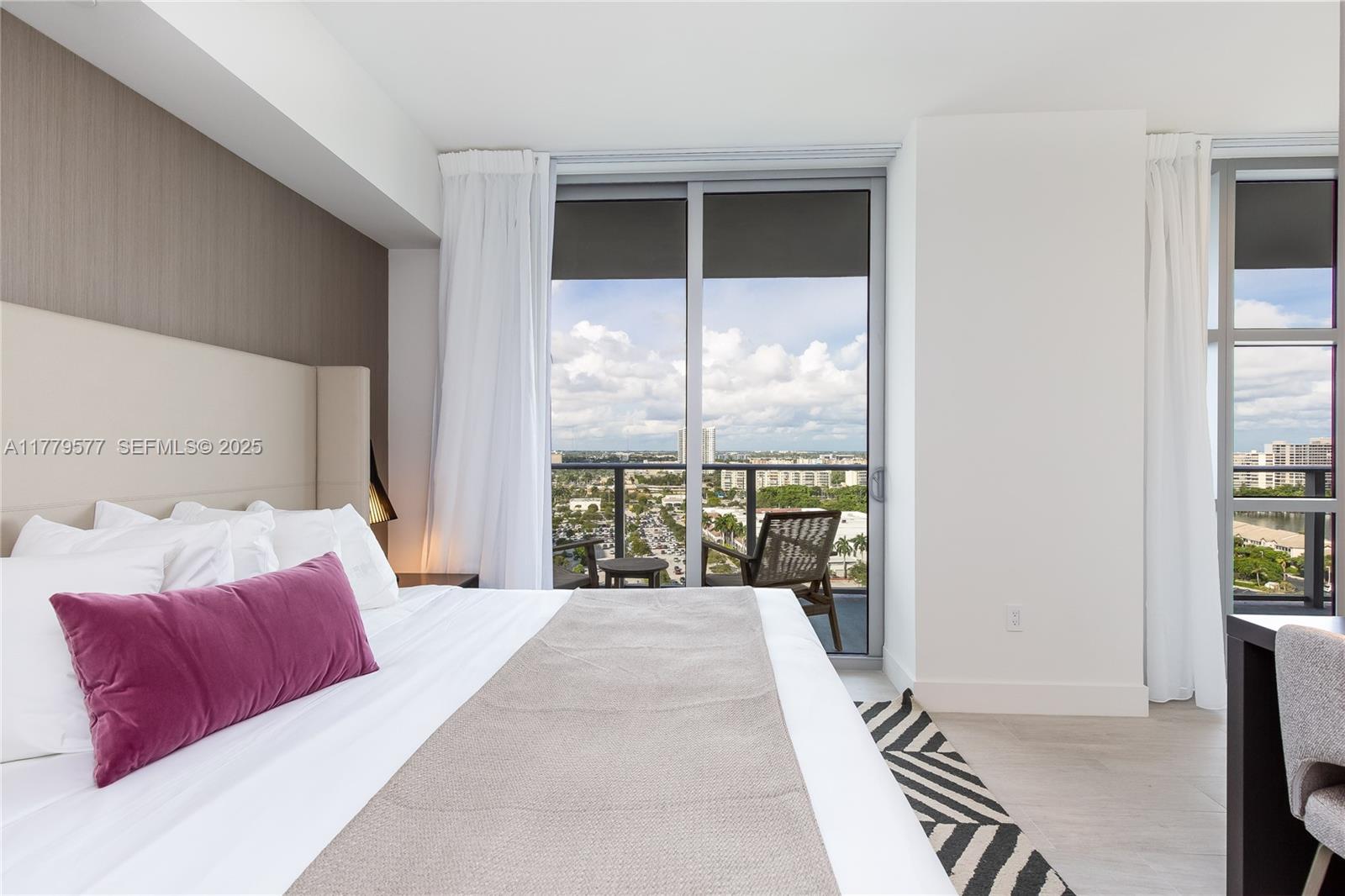 4010 S Ocean Drive R2204 Property Photo 16