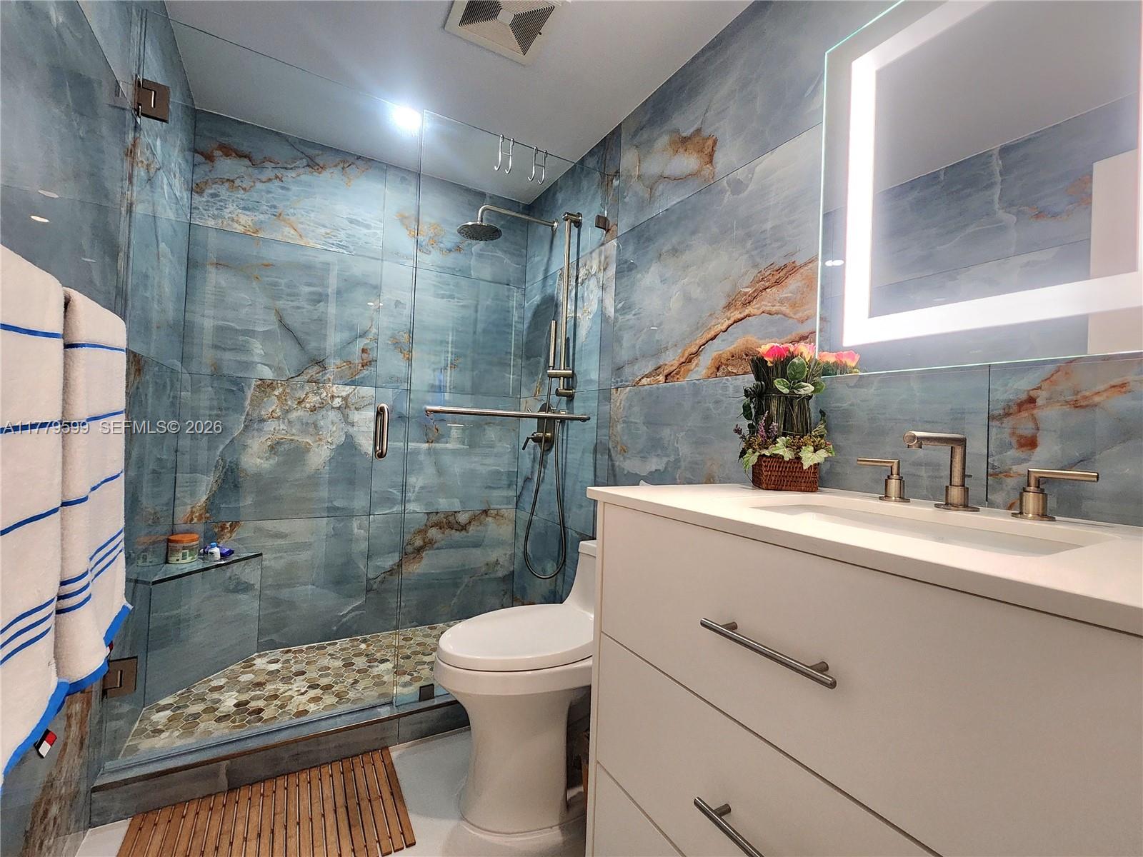 3505 S Ocean Drive 1214 Property Photo 28