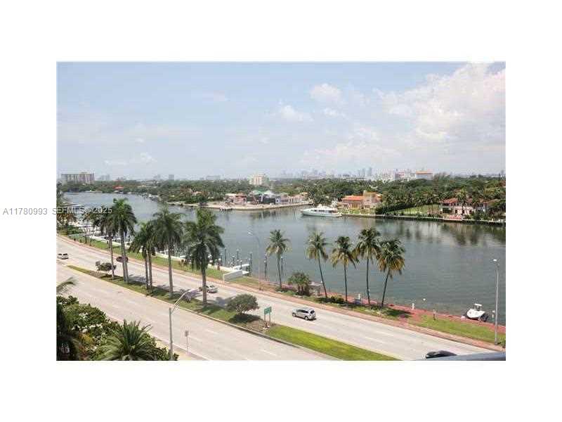 5151 Collins Avenue 924 Property Photo 4