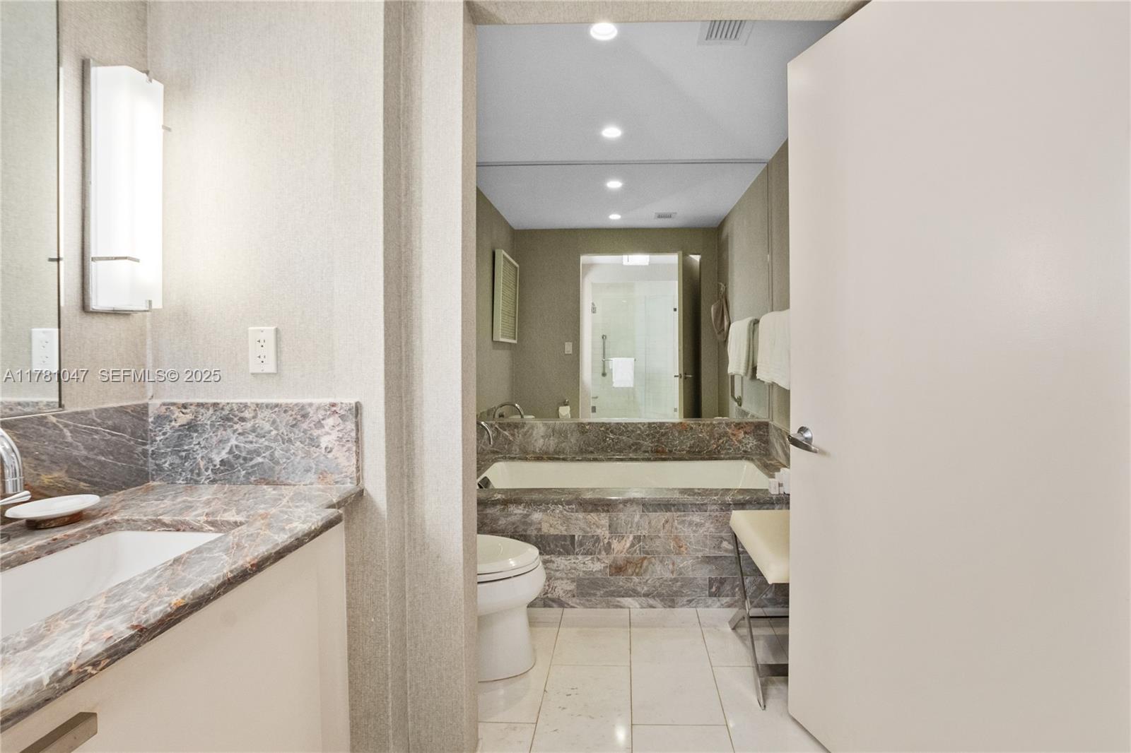 551 N Fort Lauderdale Beach Boulevard H1705 Property Photo 18