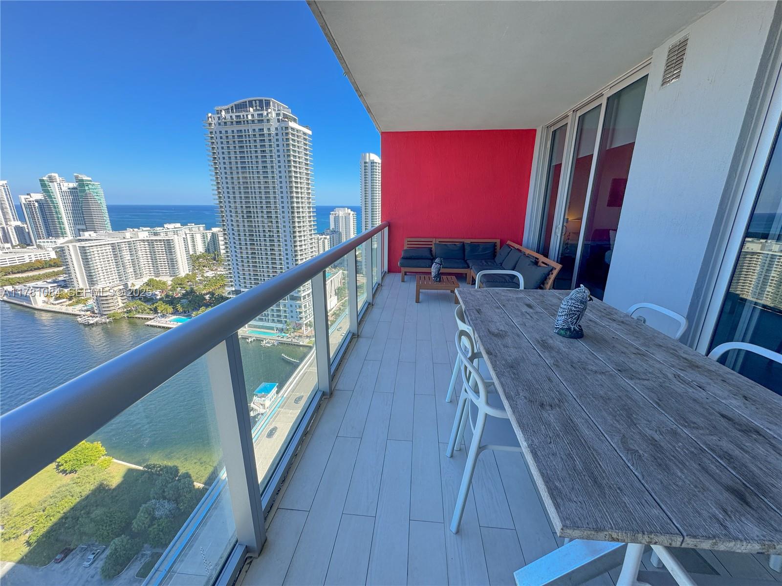 2600 E Hallandale Beach Boulevard T3208 Property Photo 16