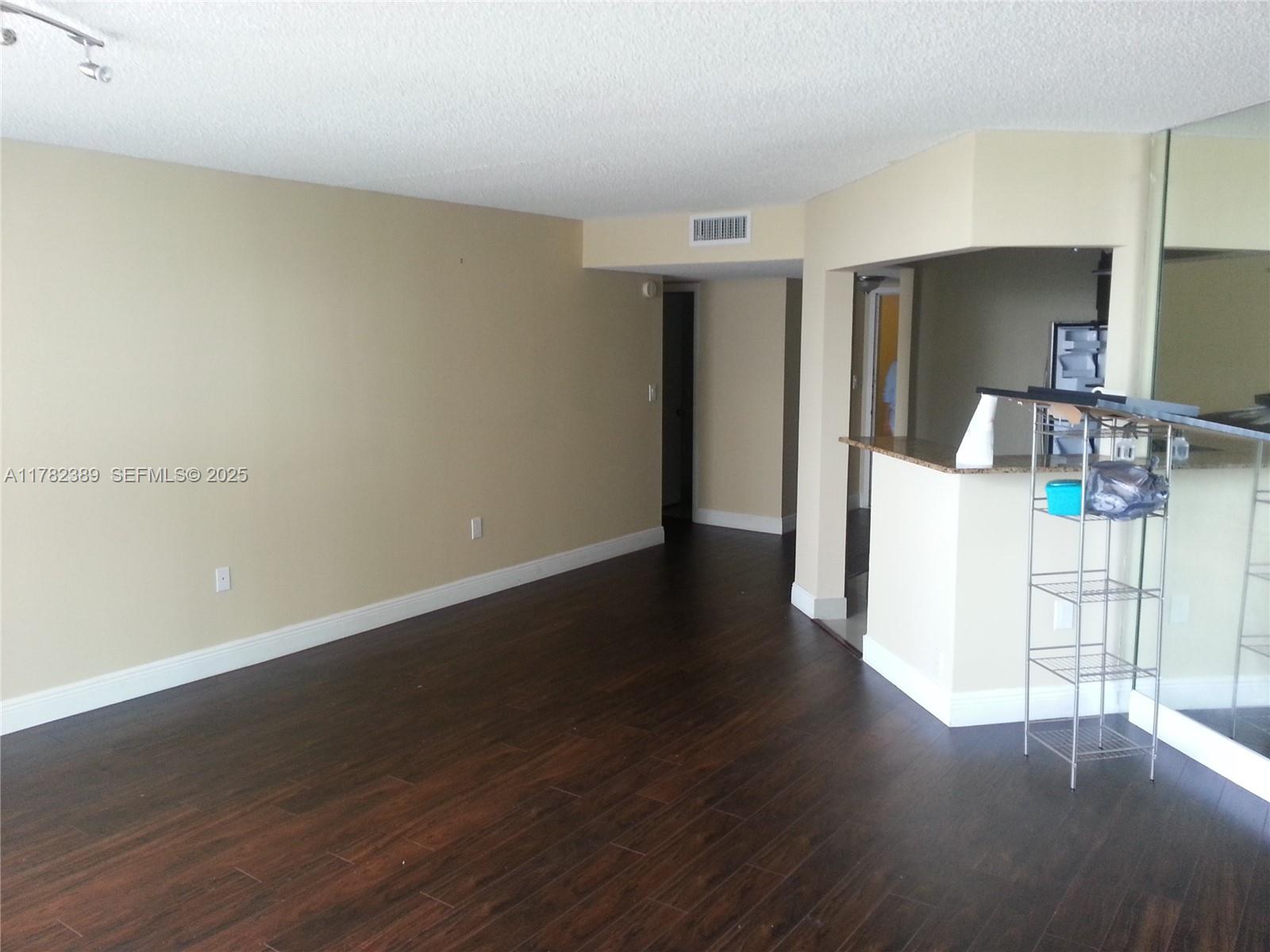 2750 Ne 183rd Street 2607 Property Photo 1
