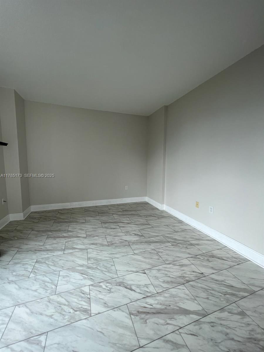 3370 Hidden Bay Drive 610 Property Photo 16