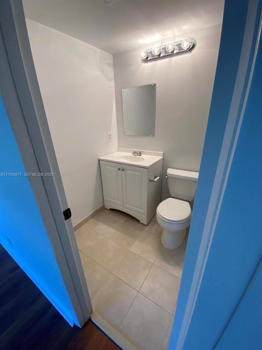381 Fanshaw J 381 Property Photo 11