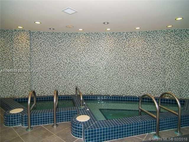 244 Biscayne Boulevard 3004 Property Photo 2