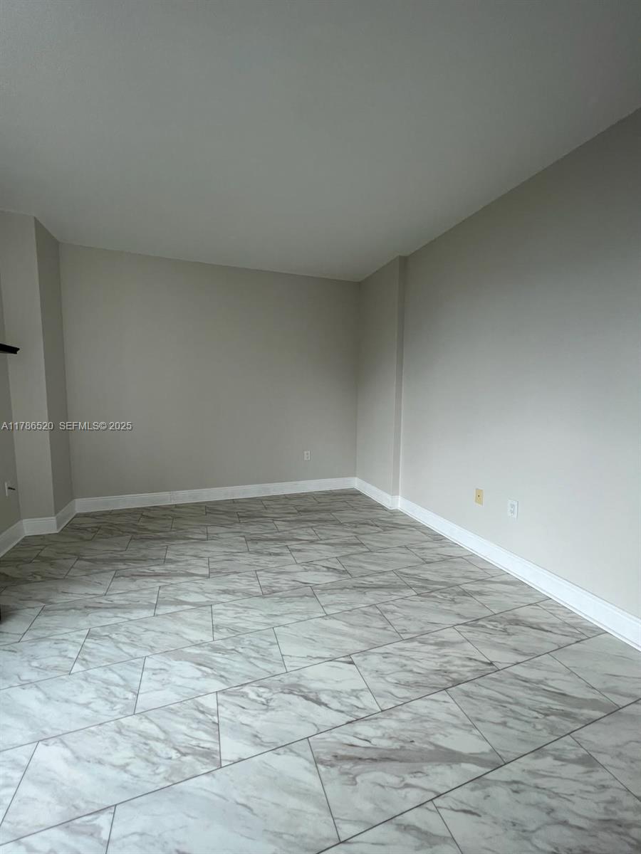 3370 Hidden Bay Drive 610 Property Photo 8