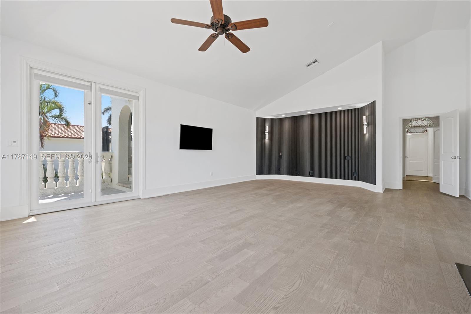 2561 Lucille Drive Property Photo 56