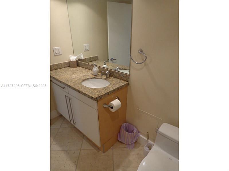 2301 Collins Avenue 1221 Property Photo 22