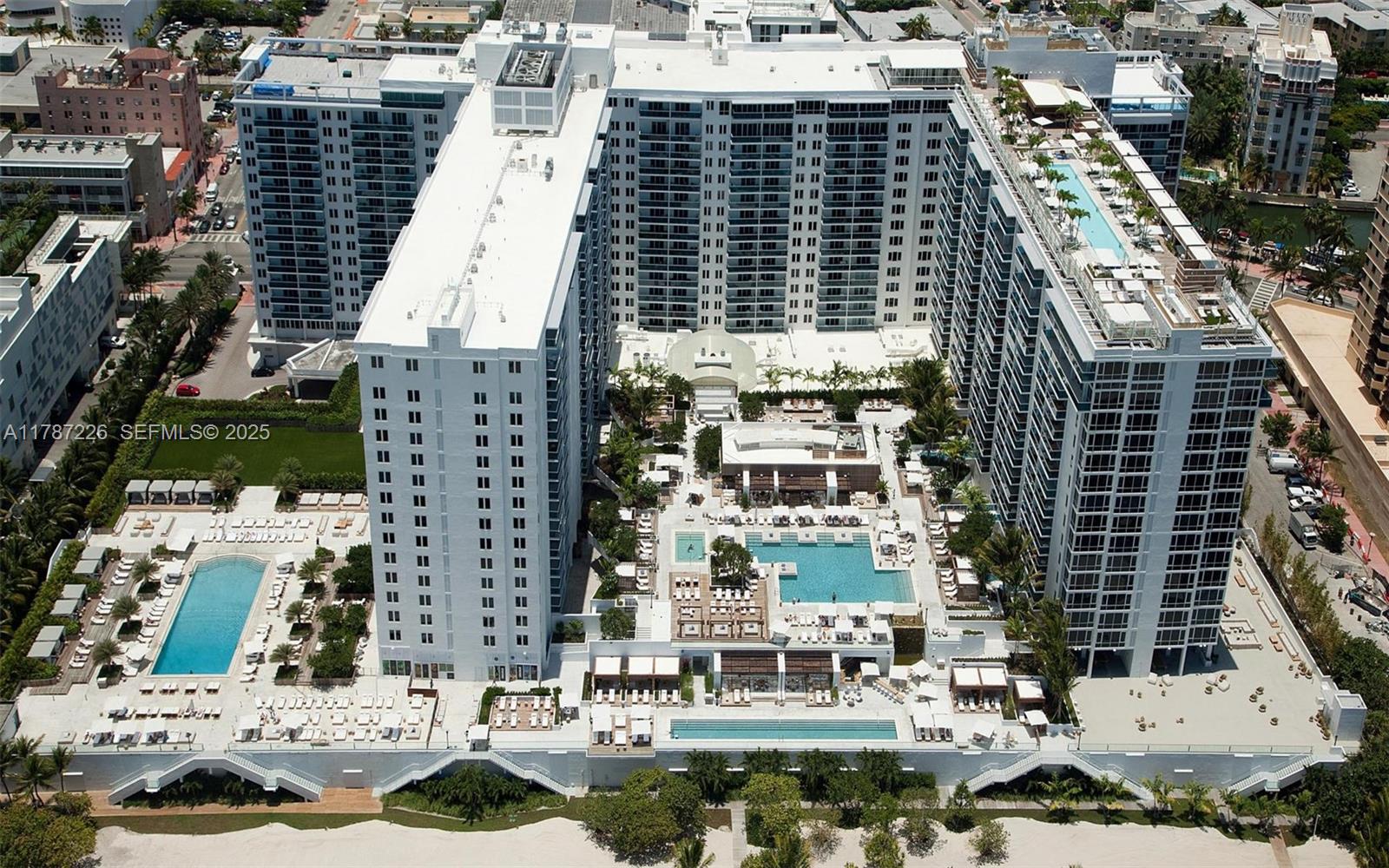 2301 Collins Avenue 1221 Property Photo 41