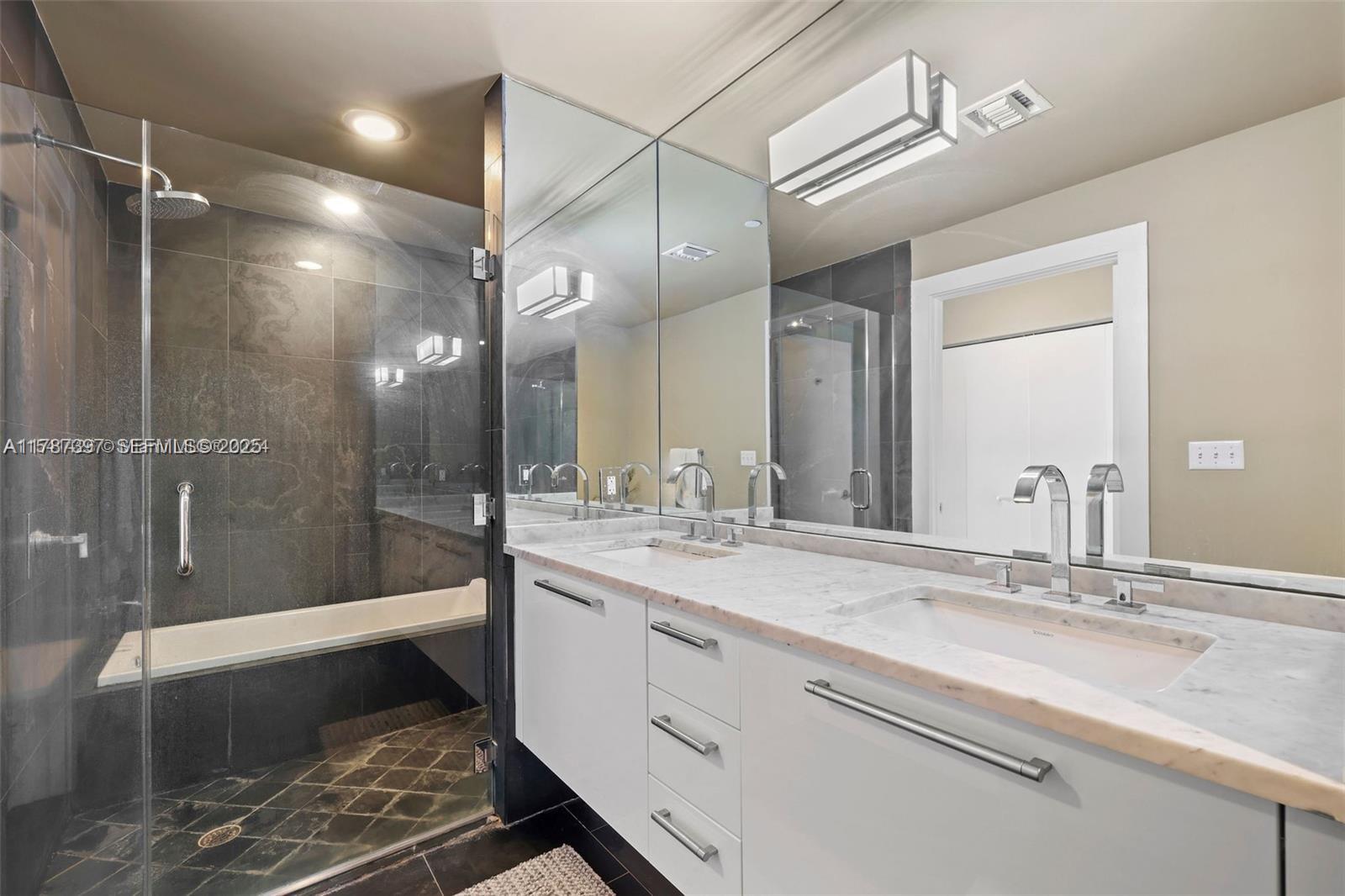 900 Biscayne Boulevard 2410 Property Photo 17