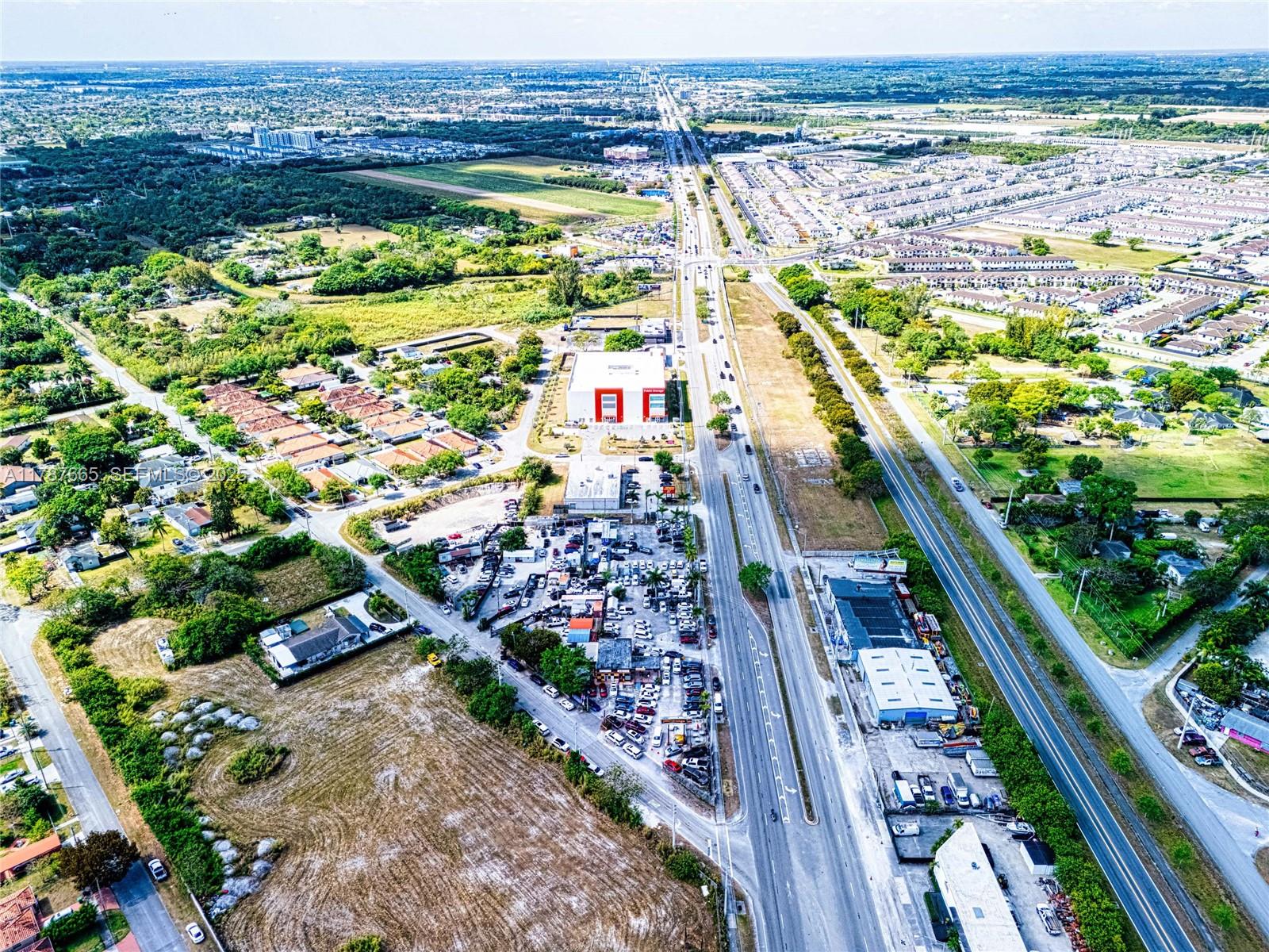 22825 S Dixie Highway Property Photo 36