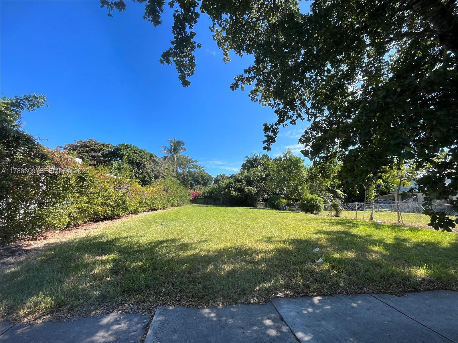 3049 Nw 5th Avenue Property Photo 1