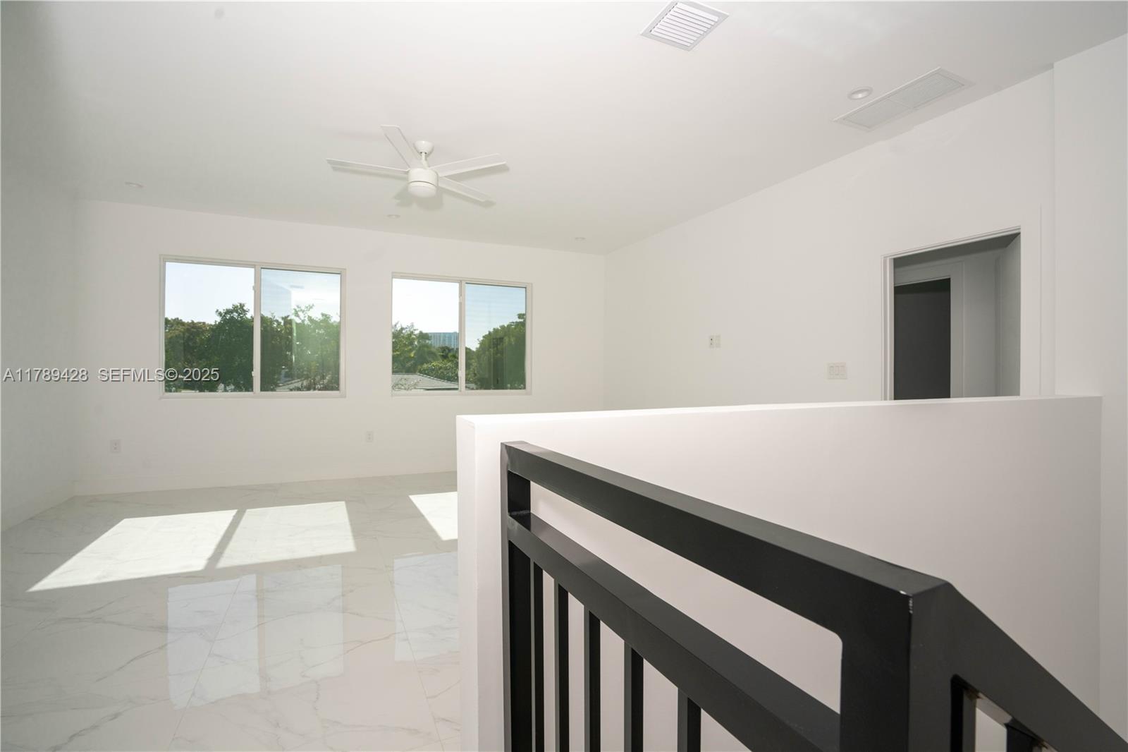 900 Sw 24th Road Property Photo 16