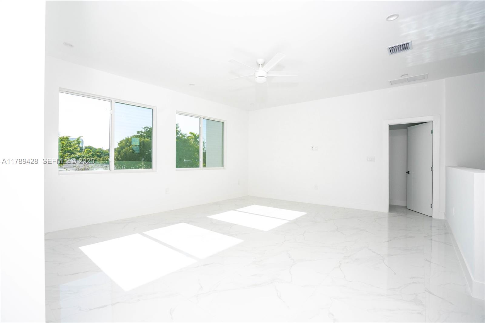 900 Sw 24th Road Property Photo 17