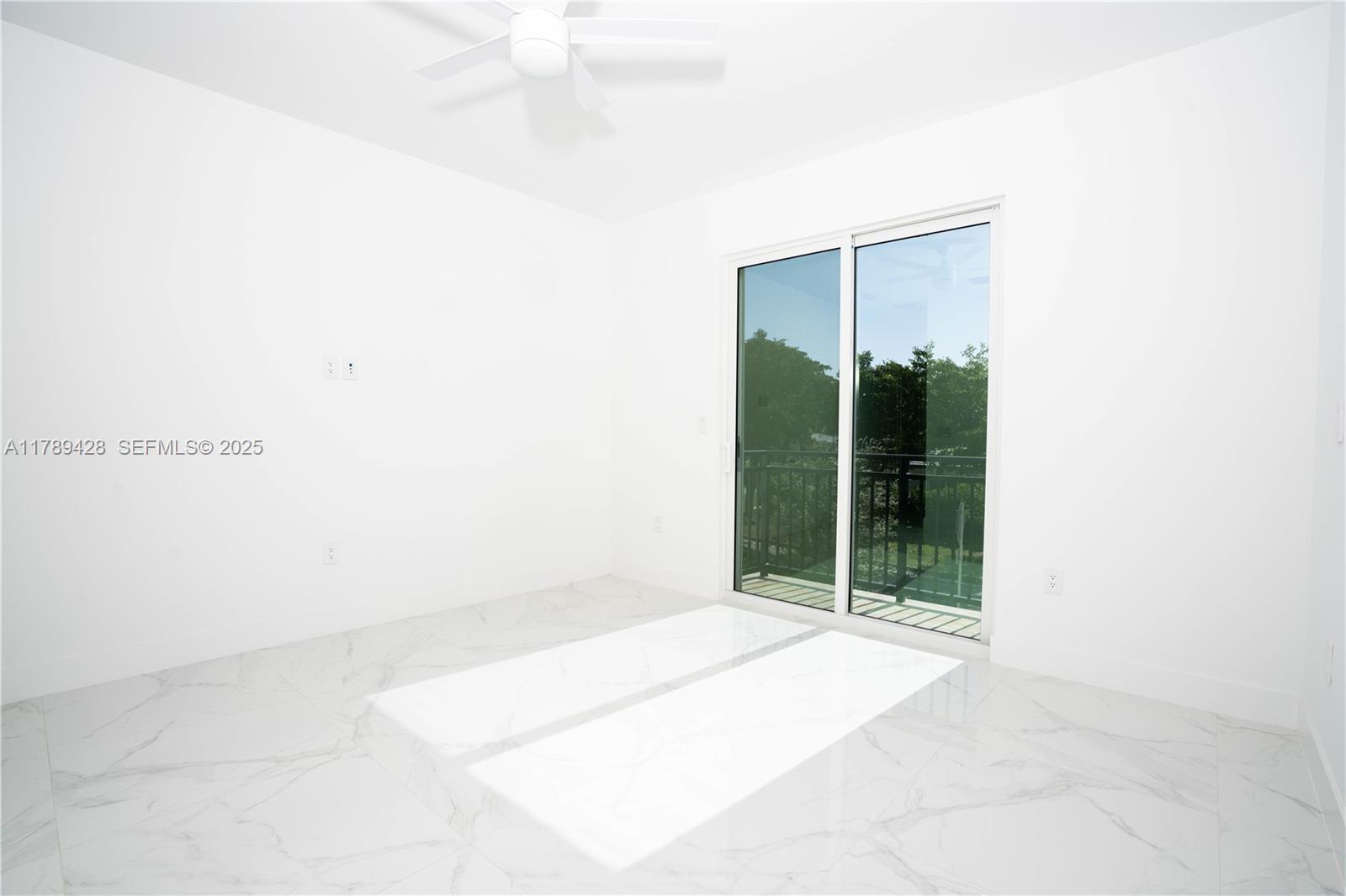 900 Sw 24th Road Property Photo 23