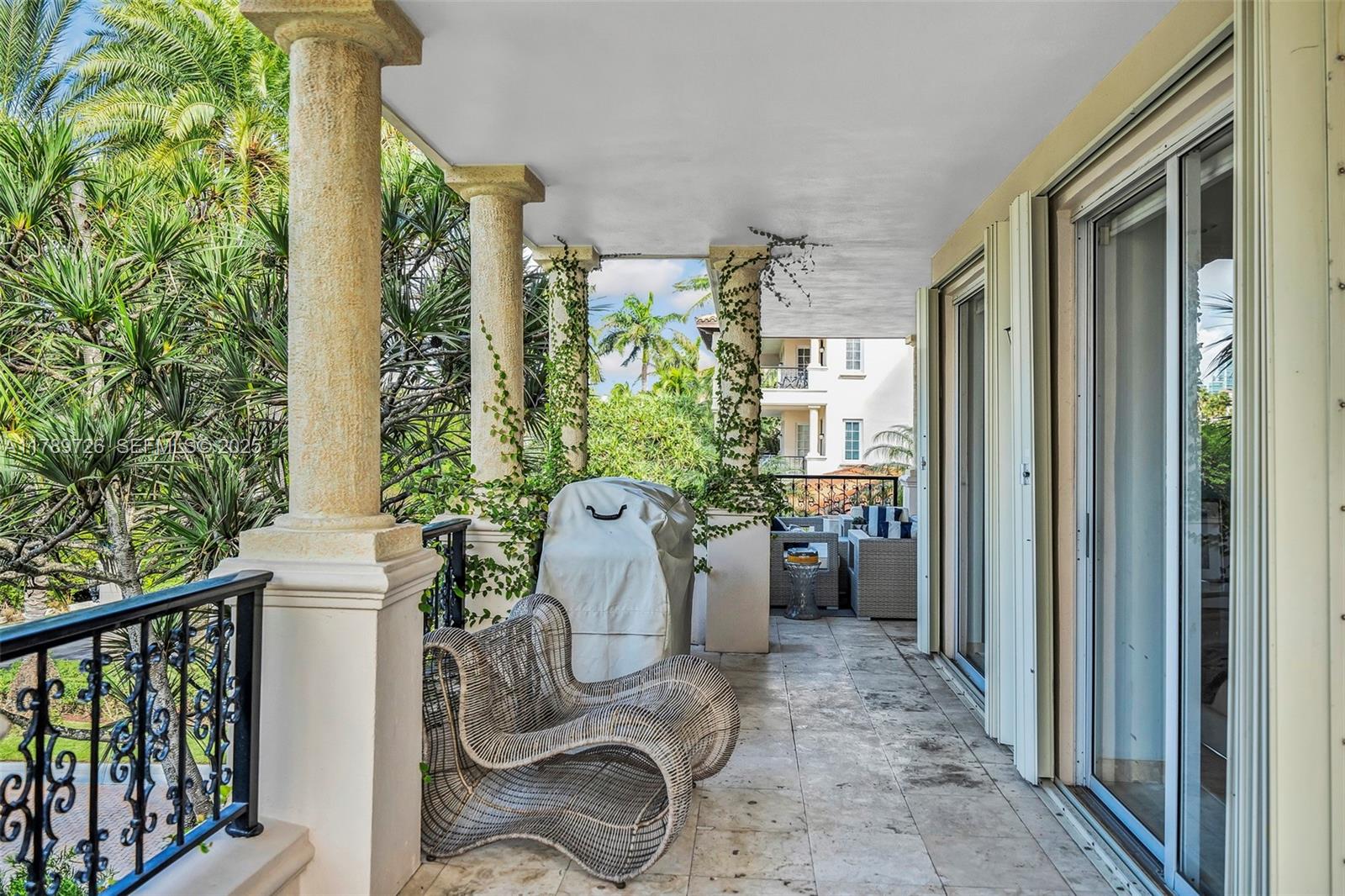 19227 Fisher Island Drive 19227 Property Photo 30