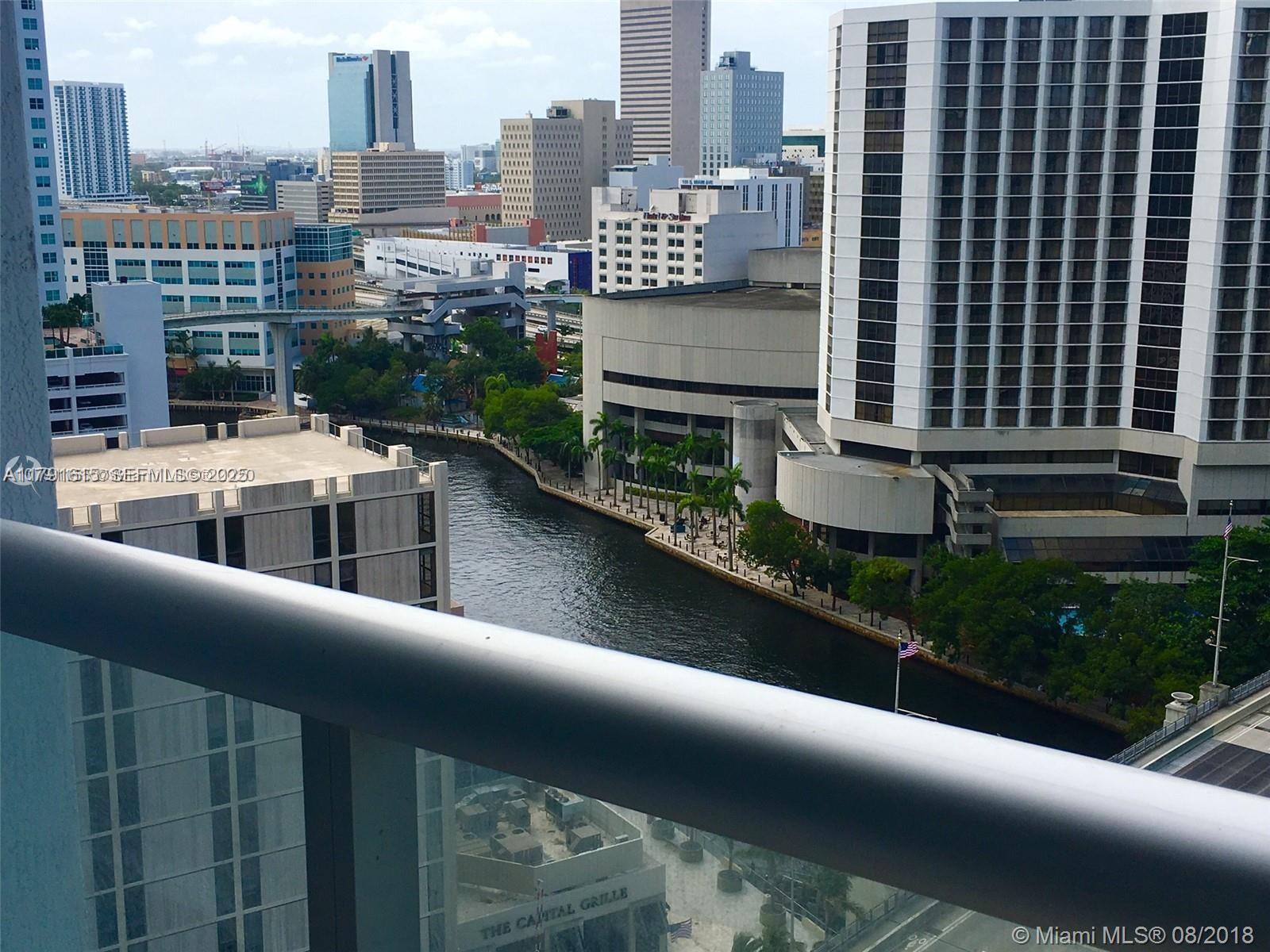 485 Brickell Avenue 1903 Property Photo 7