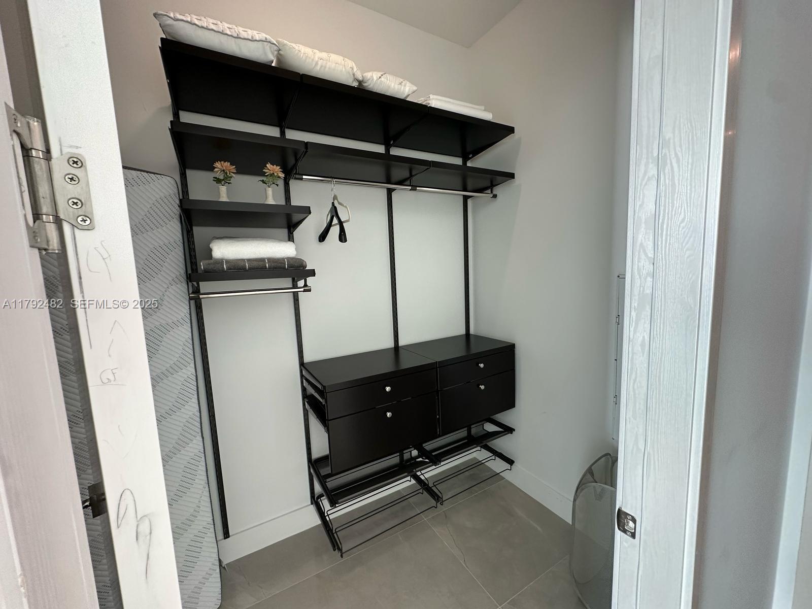 17550 Collins Avenue 902 Property Photo 16