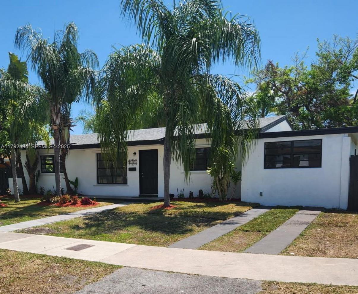 9340 Martinique Drive Property Photo 1