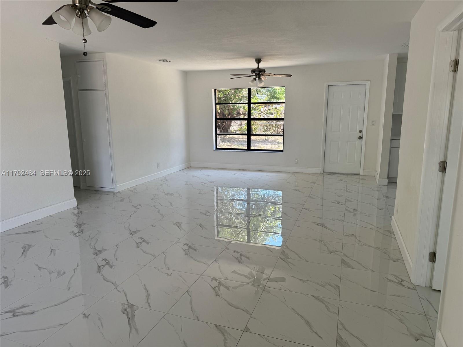 9340 Martinique Drive Property Photo 6
