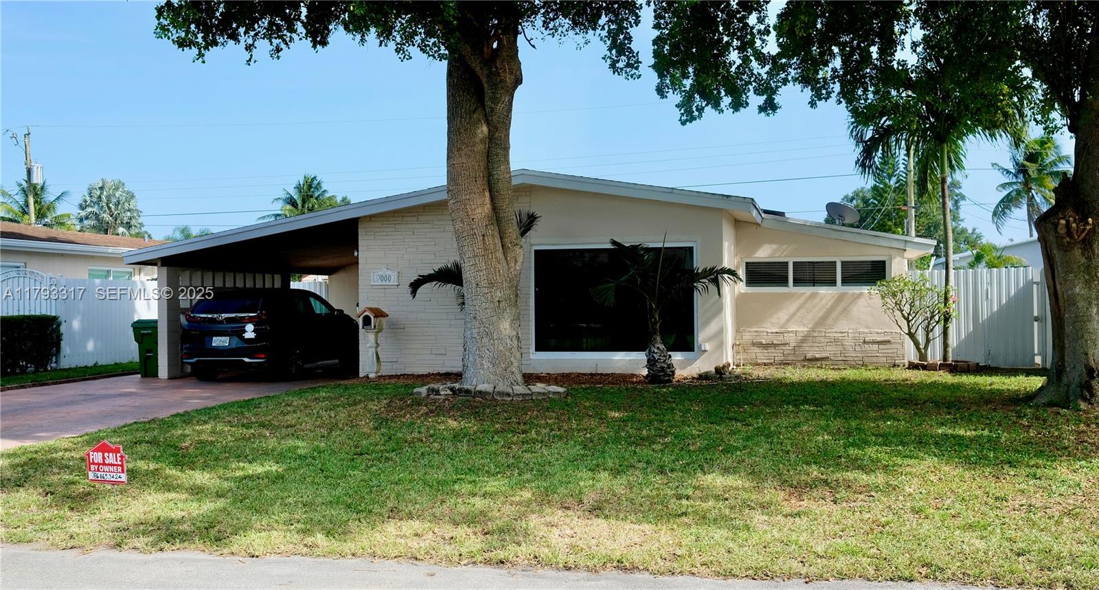 7000 Sw 10th Street Property Photo 2