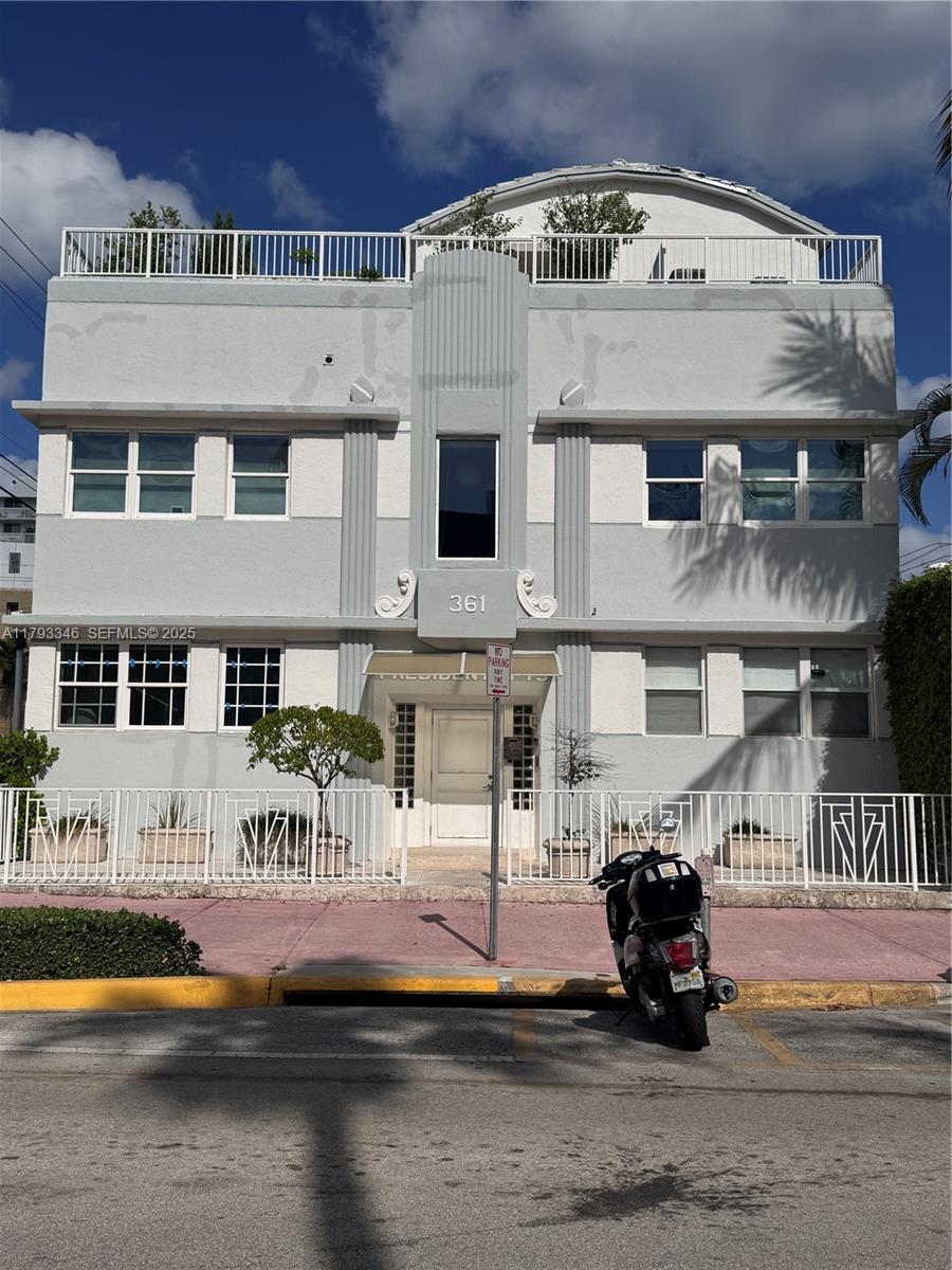 361 Collins Avenue A2