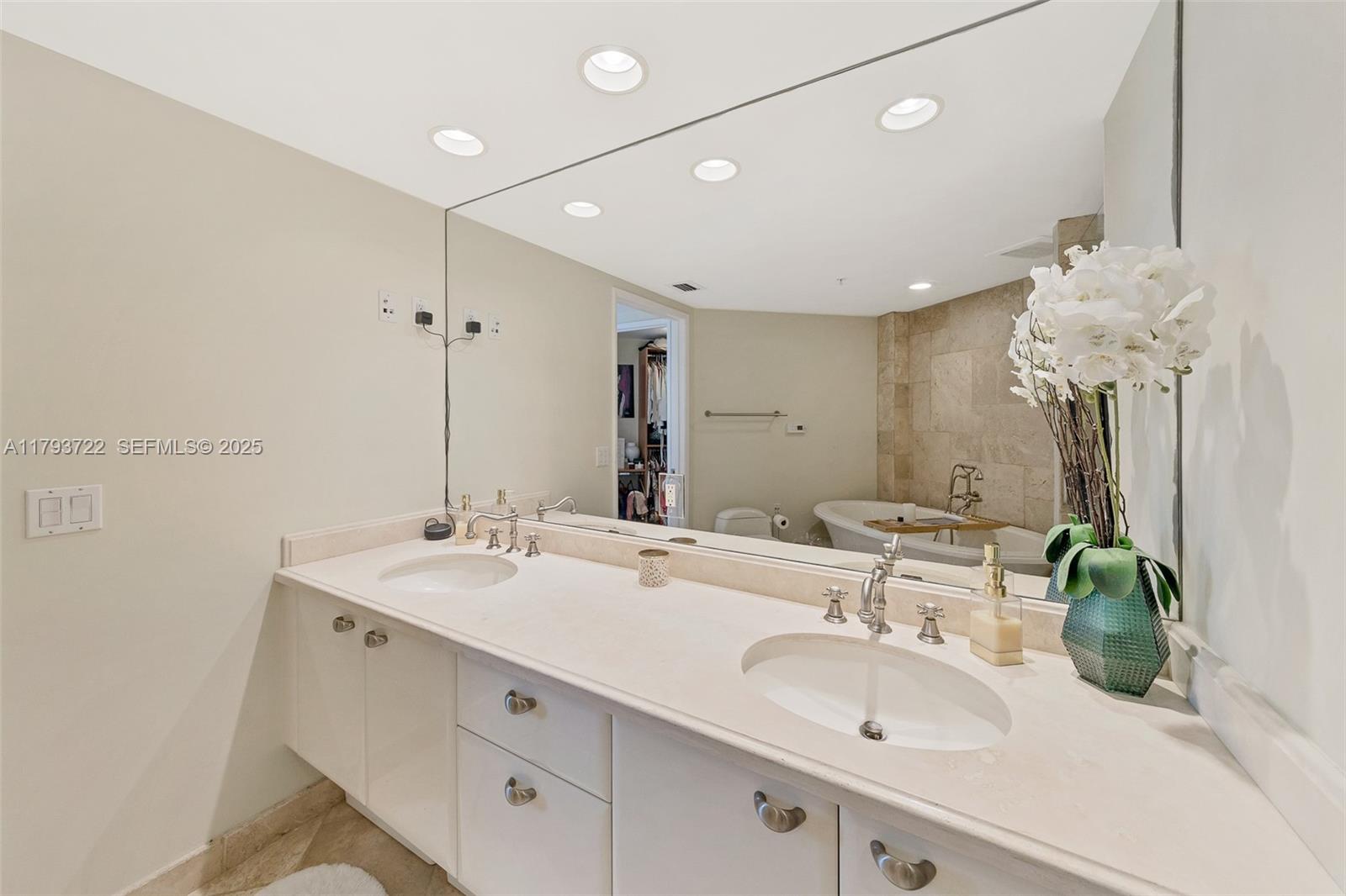 333 Las Olas Way 2401 Property Photo 31