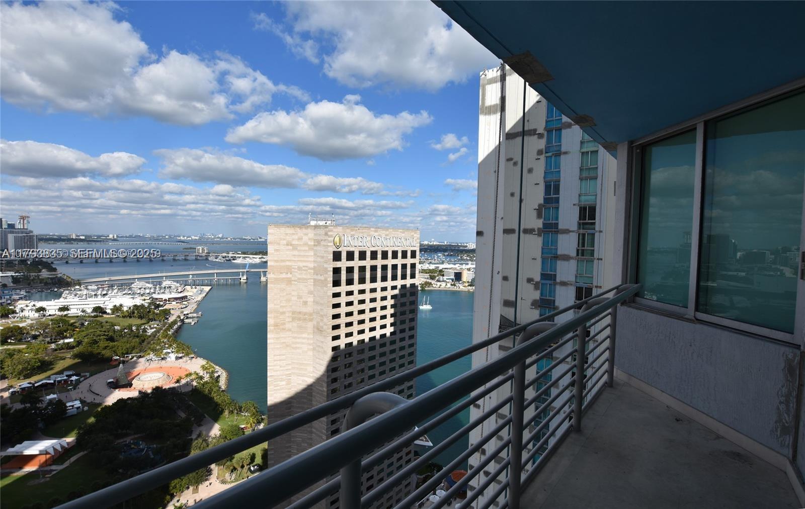 325 S Biscayne Boulevard 3822 Property Photo 1