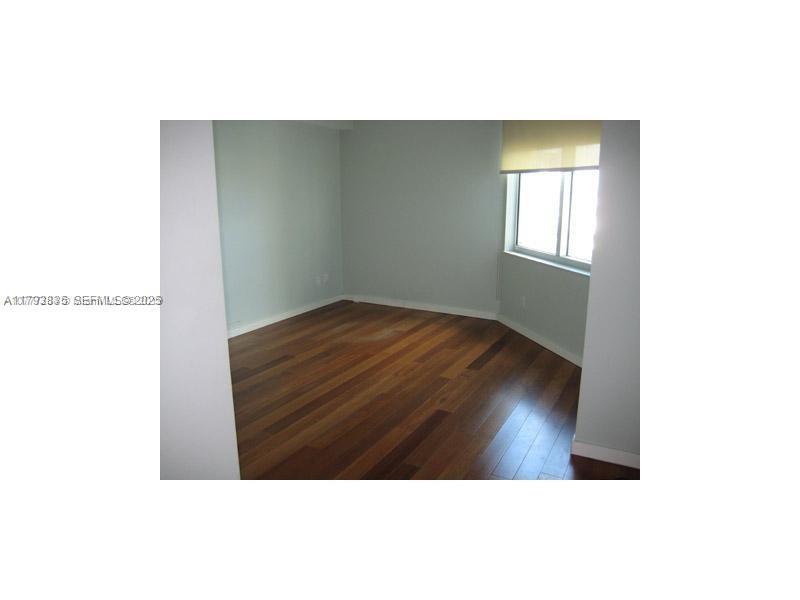 325 S Biscayne Boulevard 3822 Property Photo 8